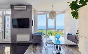 Odesa Pearl Apartments